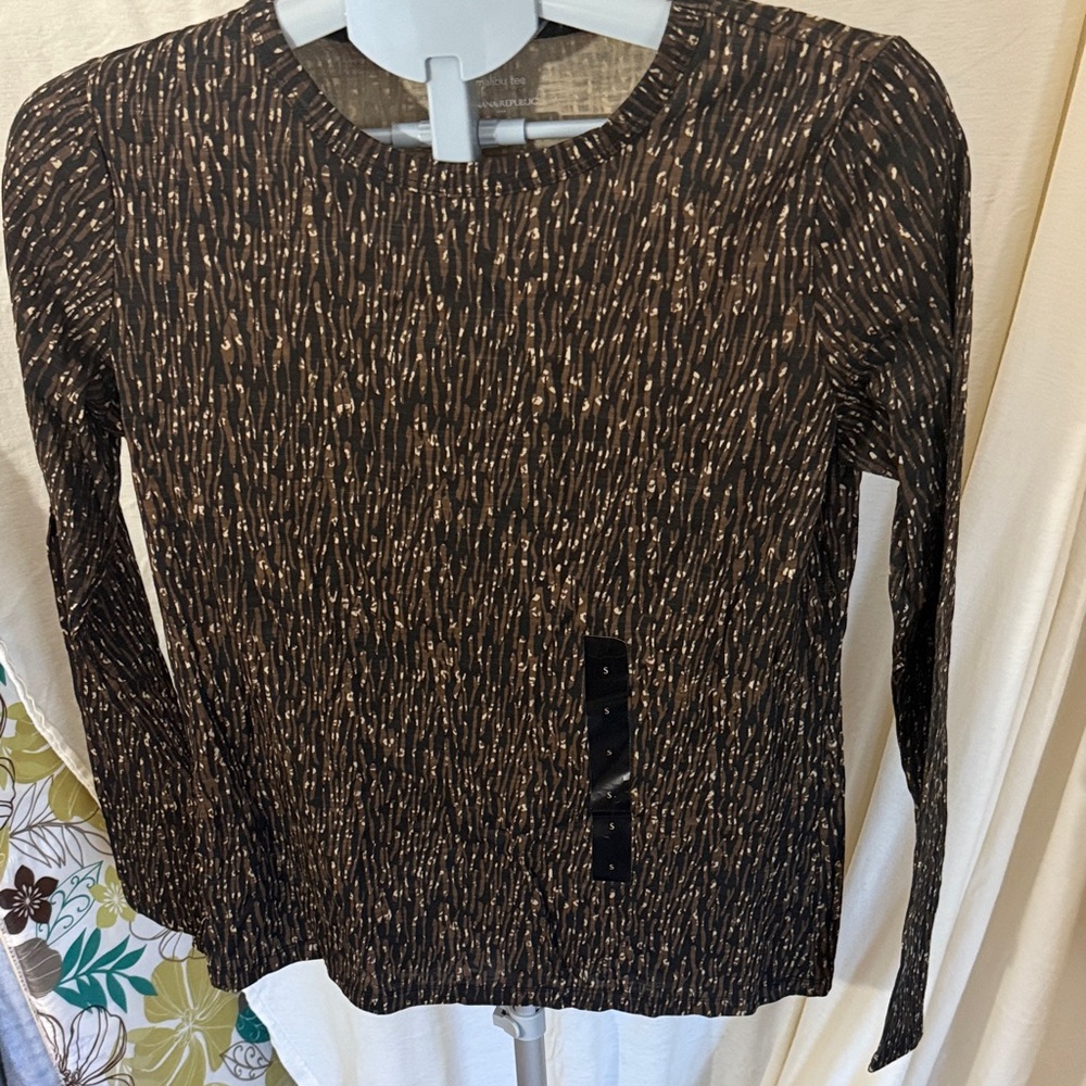 Banana Republic Black and Brown Long Sleeve Top NWT